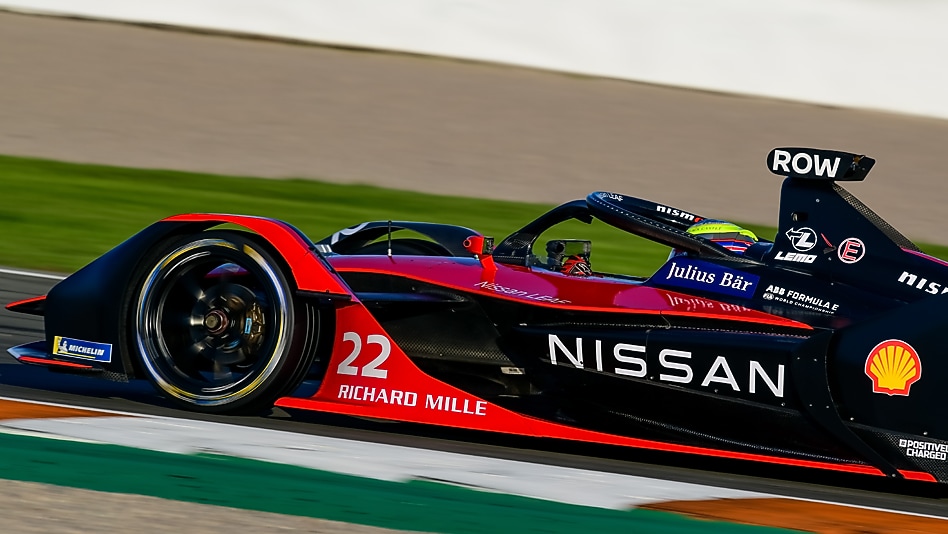 Oliver Rowland, number 22